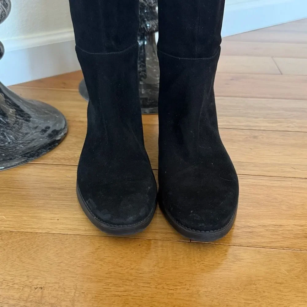 Tory Burch “Catlin” stretch boots
